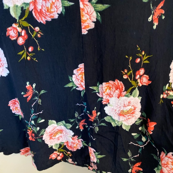 EVER NEW MELBOURNE, new without tags, beautiful floral dress, size 4 - Picture 10 of 13